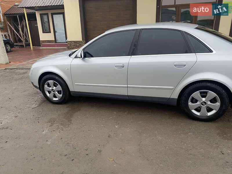 Седан Audi A4 2002 в Харькове