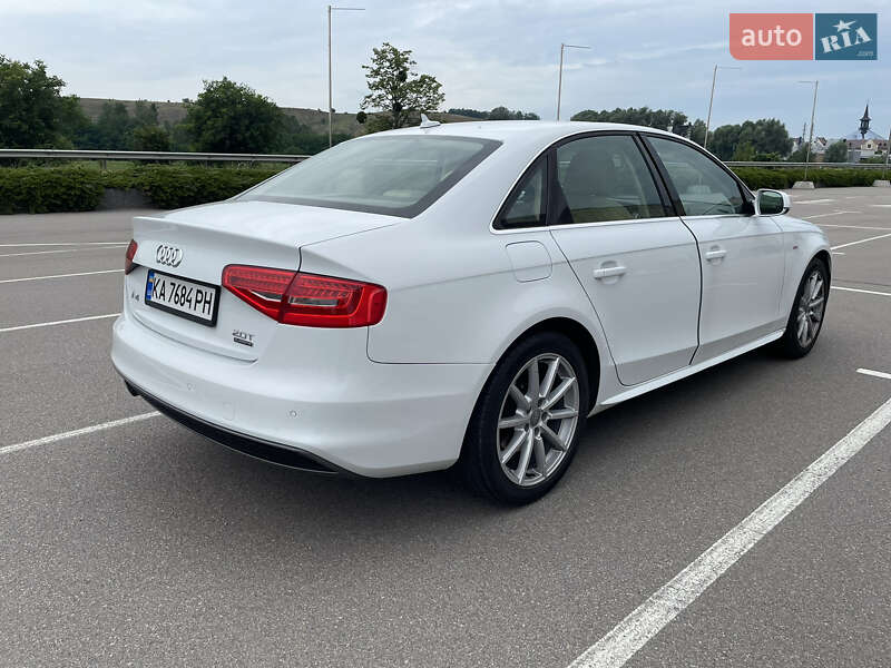 Седан Audi A4 2015 в Киеве