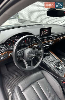 Седан Audi A4 2018 в 