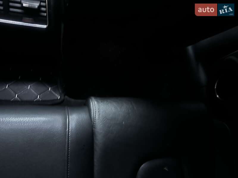 Седан Audi A4 2012 в Новгород-Сіверському