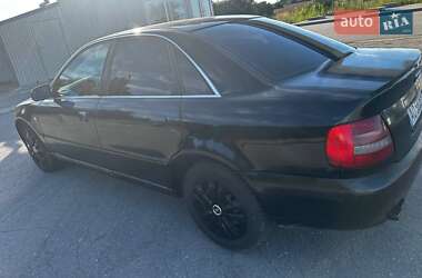 Седан Audi A4 1999 в 