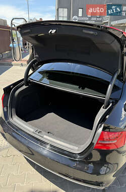 Седан Audi A4 2014 в 