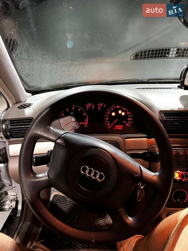 Седан Audi A4 1998 в Ивано-Франковске