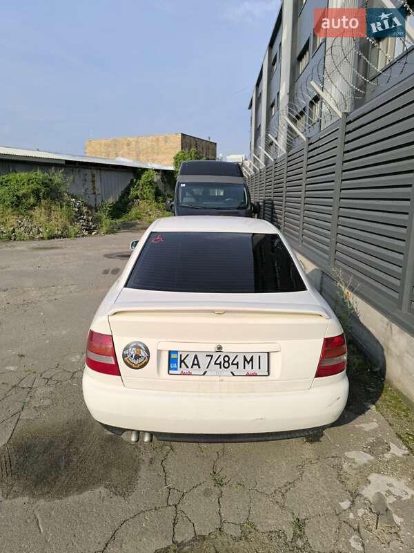 Седан Audi A4 1998 в Києві фото 9 Седан Audi A4 1998 в Києві
