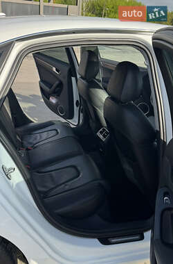 Седан Audi A4 2012 в 