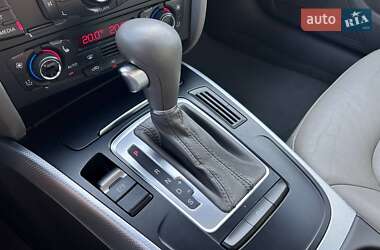 Седан Audi A4 2011 в 