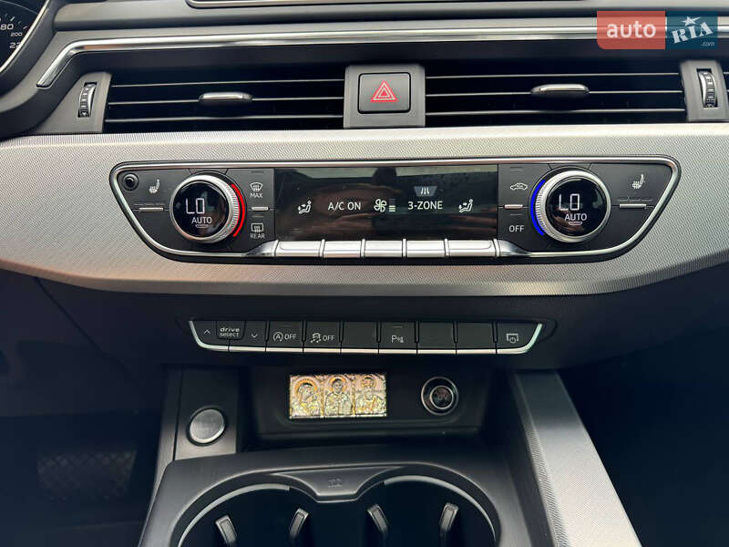 Седан Audi A4 2016 в Сумах