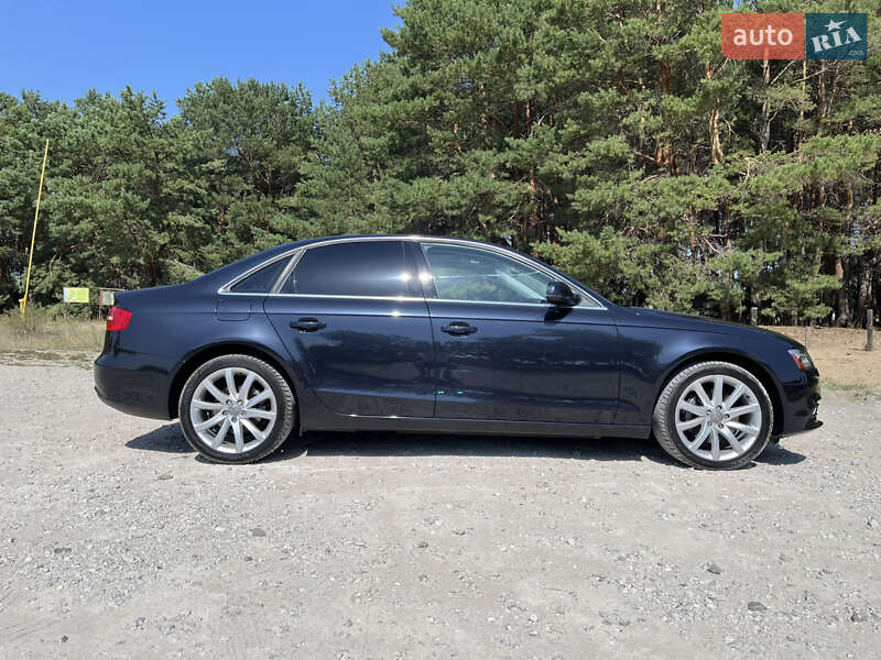 Седан Audi A4 2013 в Днепре