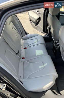 Седан Audi A4 2013 в 