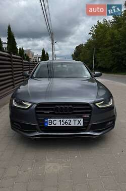 Седан Audi A4 2014 в Львові