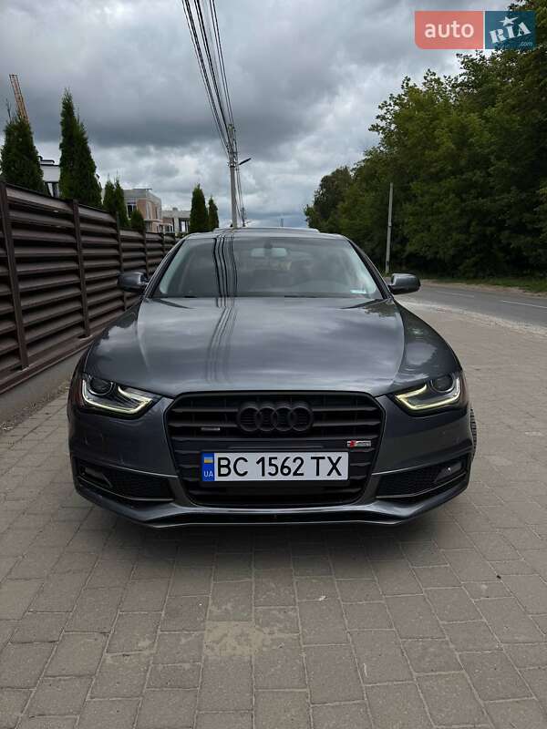 Седан Audi A4 2014 в Львове
