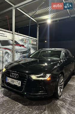 Седан Audi A4 2014 в Львові
