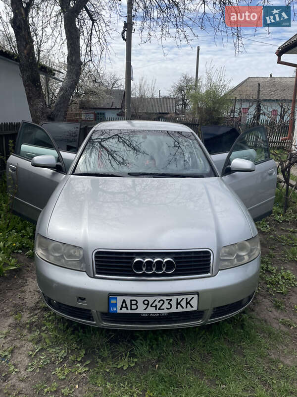 Седан Audi A4 2002 в 