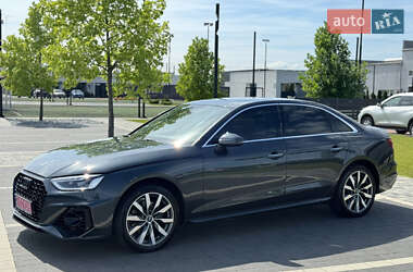 Седан Audi A4 2021 в 