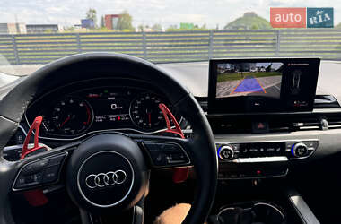 Седан Audi A4 2021 в 