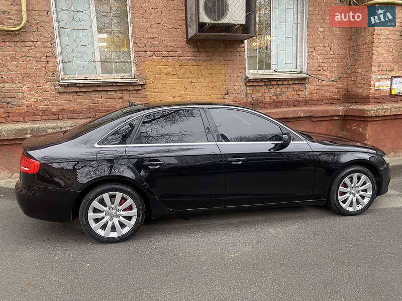 Седан Audi A4 2011 в Чернигове фото 2 Седан Audi A4 2011 в Чернигове