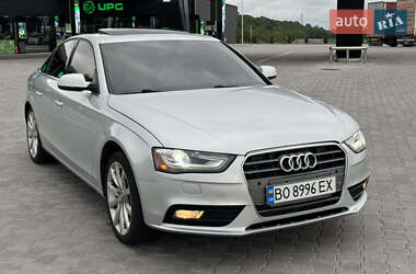Седан Audi A4 2012 в Виннице