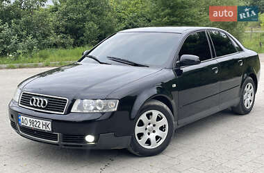 Седан Audi A4 2001 в 