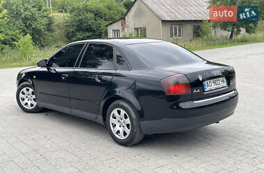 Седан Audi A4 2001 в 