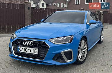 Седан Audi A4 2022 в 