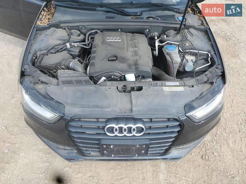 Седан Audi A4 2013 в Львове