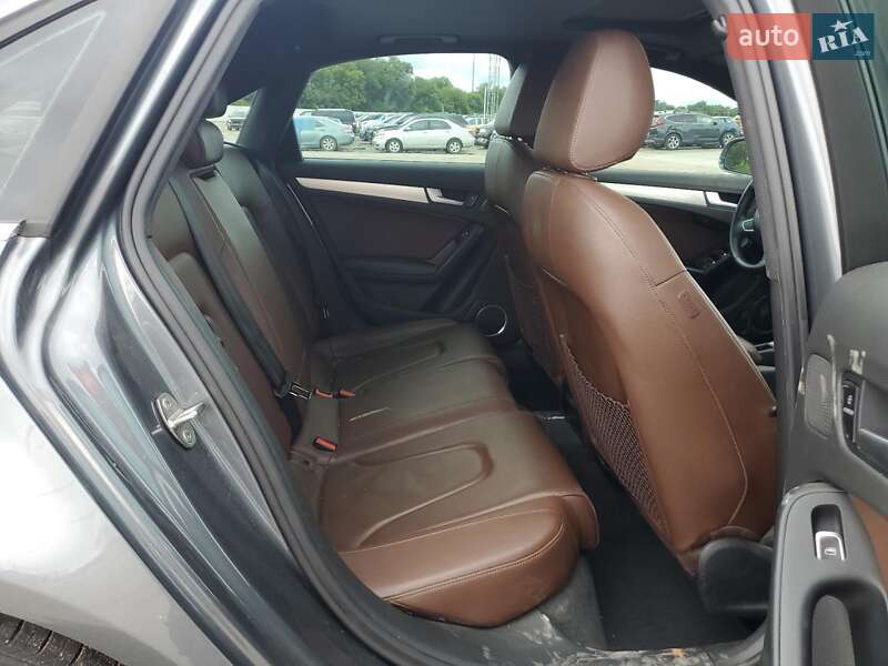Седан Audi A4 2014 в Львове