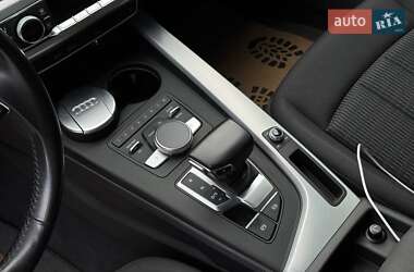 Седан Audi A4 2017 в 