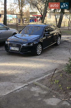 Седан Audi A4 2014 в Луцке