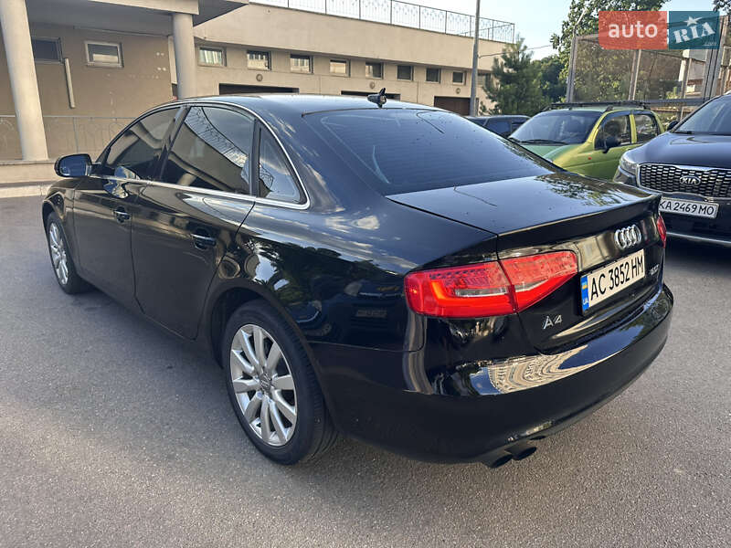 Седан Audi A4 2013 в Киеве