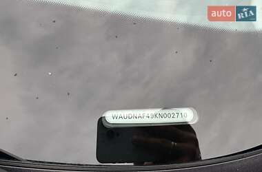 Седан Audi A4 2018 в 