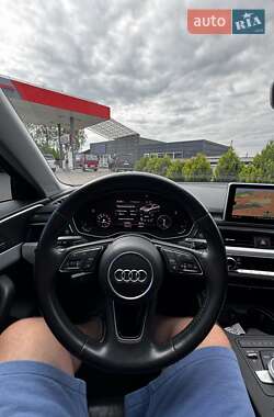 Седан Audi A4 2018 в 