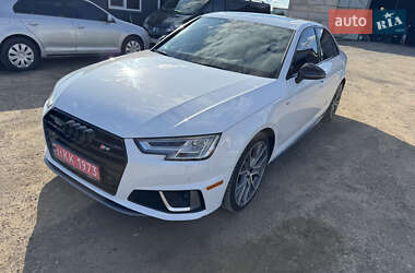 Седан Audi A4 2019 в Одесі