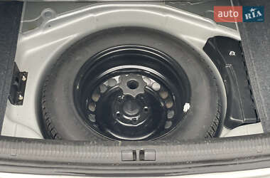 Седан Audi A4 2004 в 