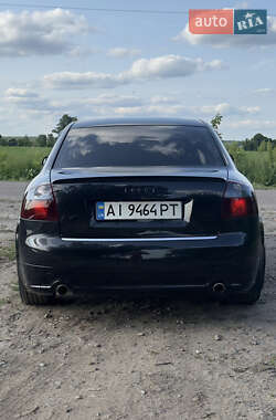 Седан Audi A4 2004 в 