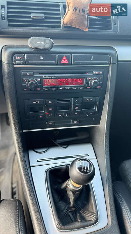 Седан Audi A4 2004 в Василькове