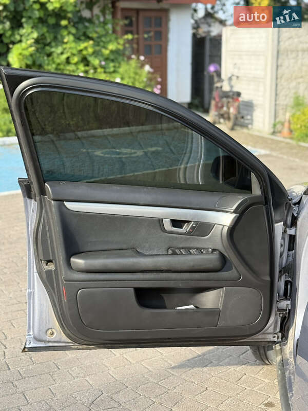 Универсал Audi A4 2003 в Яворове