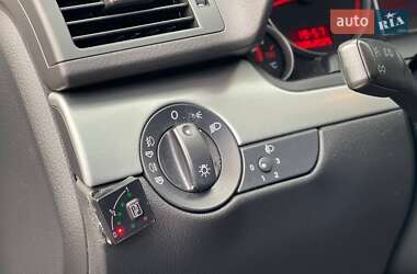Седан Audi A4 2005 в 