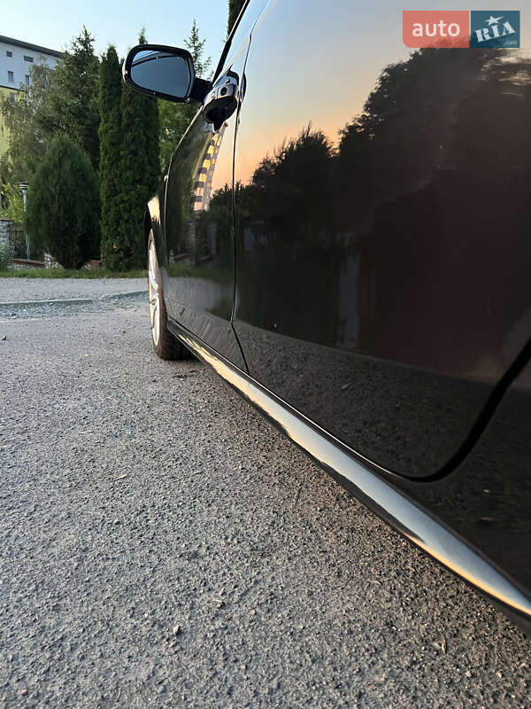 Седан Audi A4 2014 в Тернополе