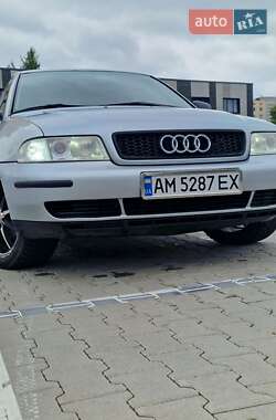 Седан Audi A4 1996 в Киеве