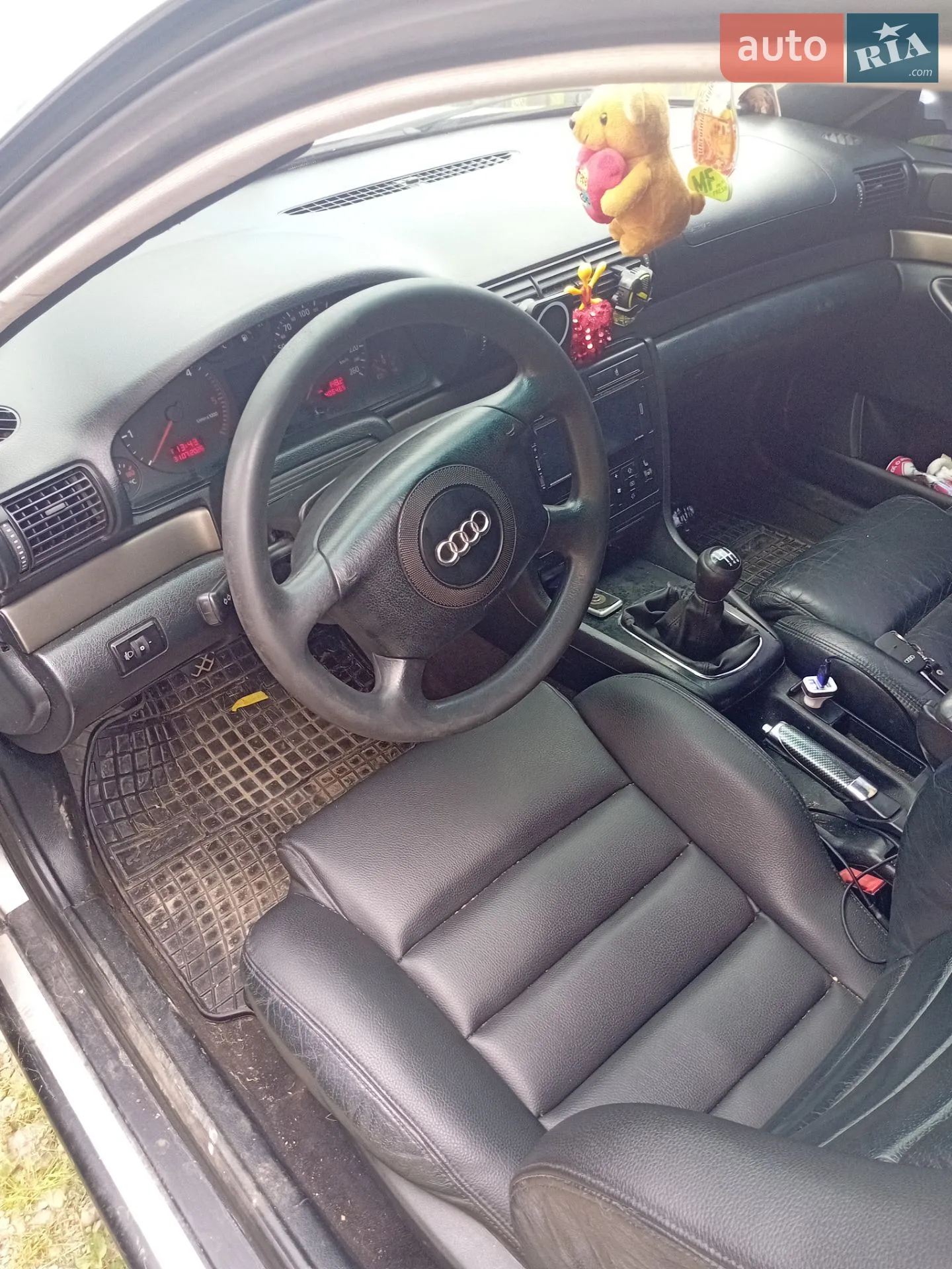 Audi A4 1999 VIN WAUZZZ8DZYA012780 фото оголошення 3 з 7