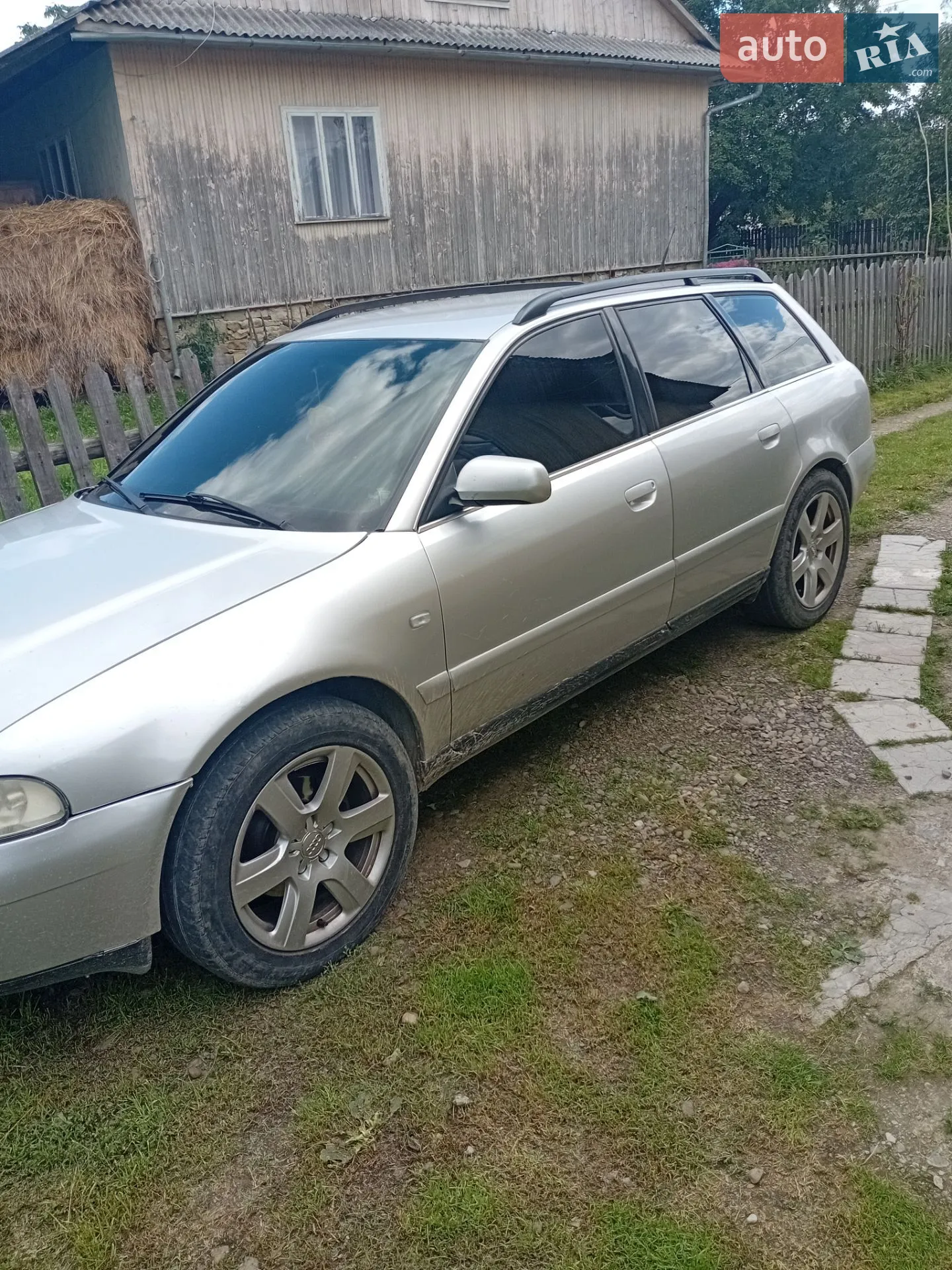 Audi A4 1999 VIN WAUZZZ8DZYA012780 фото оголошення 4 з 7