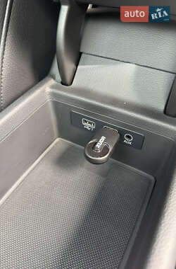 Седан Audi A4 2017 в 