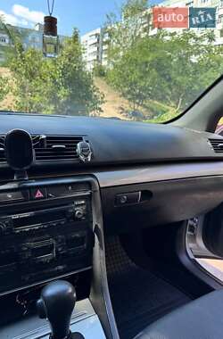 Седан Audi A4 2002 в 
