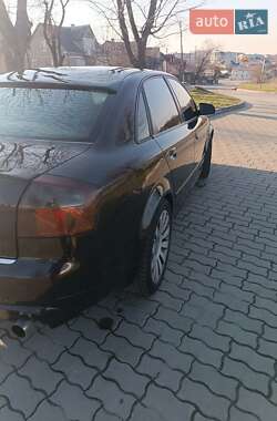 Седан Audi A4 2004 в 