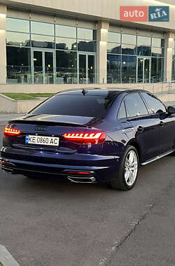 Седан Audi A4 2020 в 