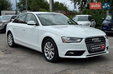 Седан Audi A4 2012 в 