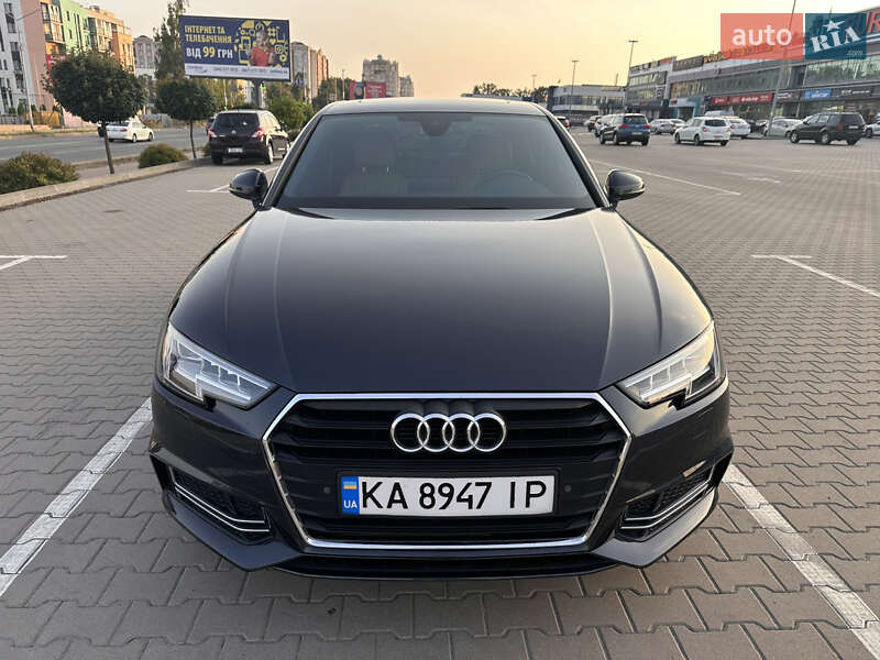 Седан Audi A4 2017 в Киеве