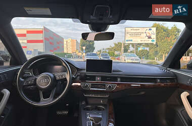 Седан Audi A4 2017 в 