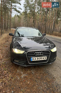 Седан Audi A4 2012 в Киеве