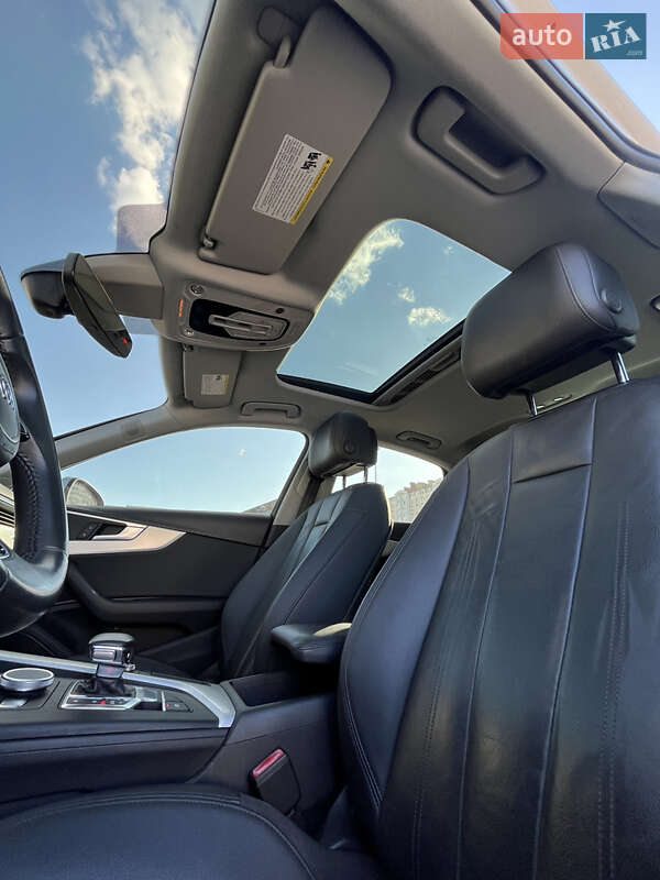 Седан Audi A4 2018 в Ивано-Франковске